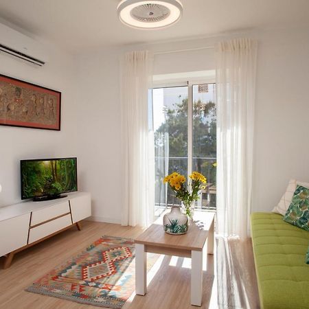 Sitio de Calahonda Lovely Beachfront Apartment In Calahonda מראה חיצוני תמונה