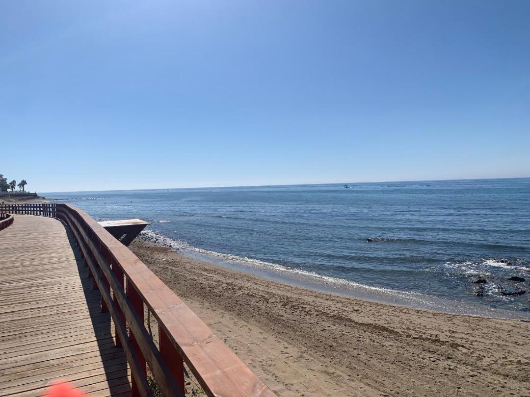Sitio de Calahonda Lovely Beachfront Apartment In Calahonda מראה חיצוני תמונה