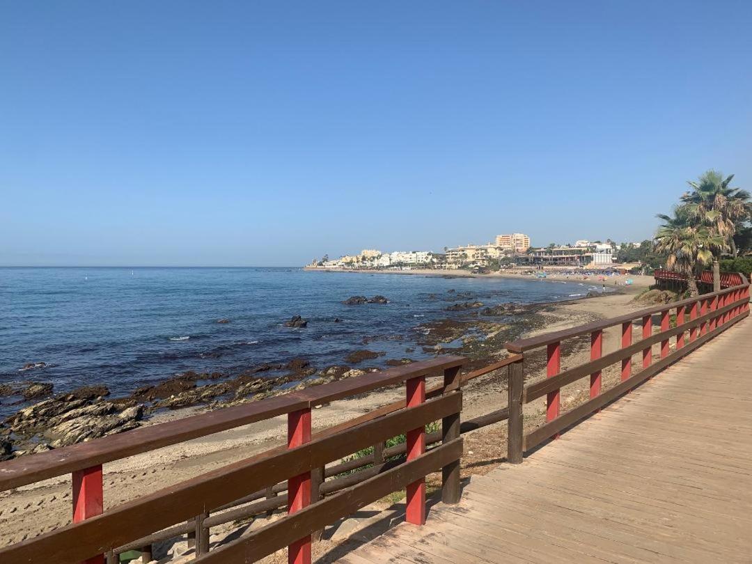Sitio de Calahonda Lovely Beachfront Apartment In Calahonda מראה חיצוני תמונה